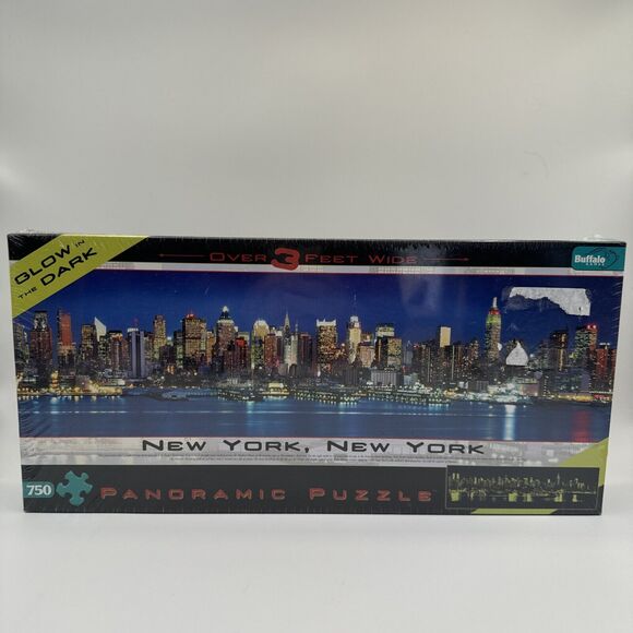 New York City NY 750 Piece Panoramic Jigsaw Puzzle‎ Glow in the Dark TWIN TOWERS - Picture 1 of 8